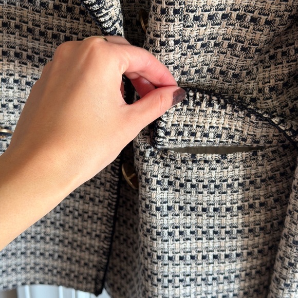 Zara Black and White Tweed Blazer Small | Timeless - Picture 5 of 7